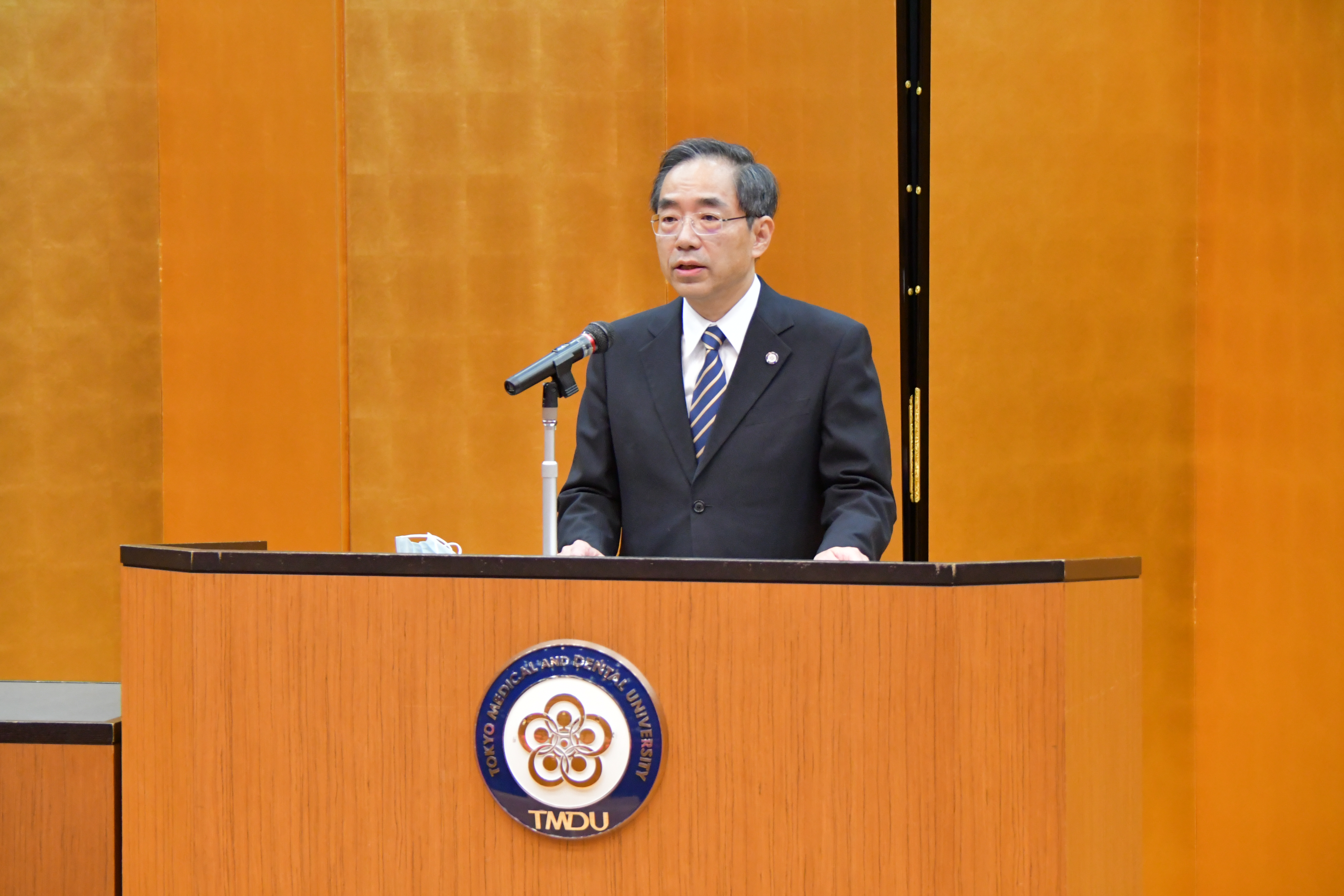 田中雄二郎学長イメージ