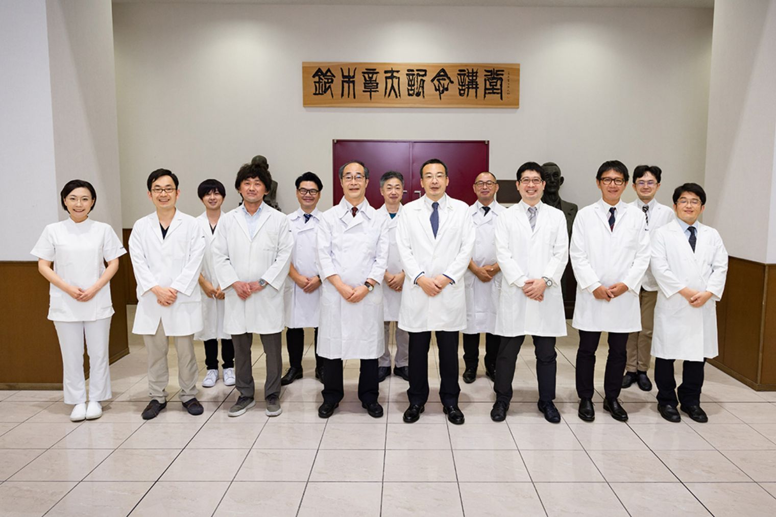 スタッフ集合写真