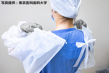 首紐